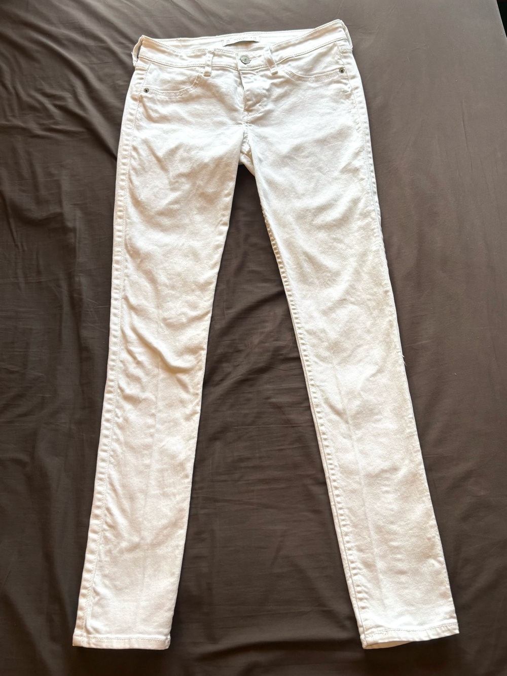 Abercrombie & Fitch White Skinny Jeans